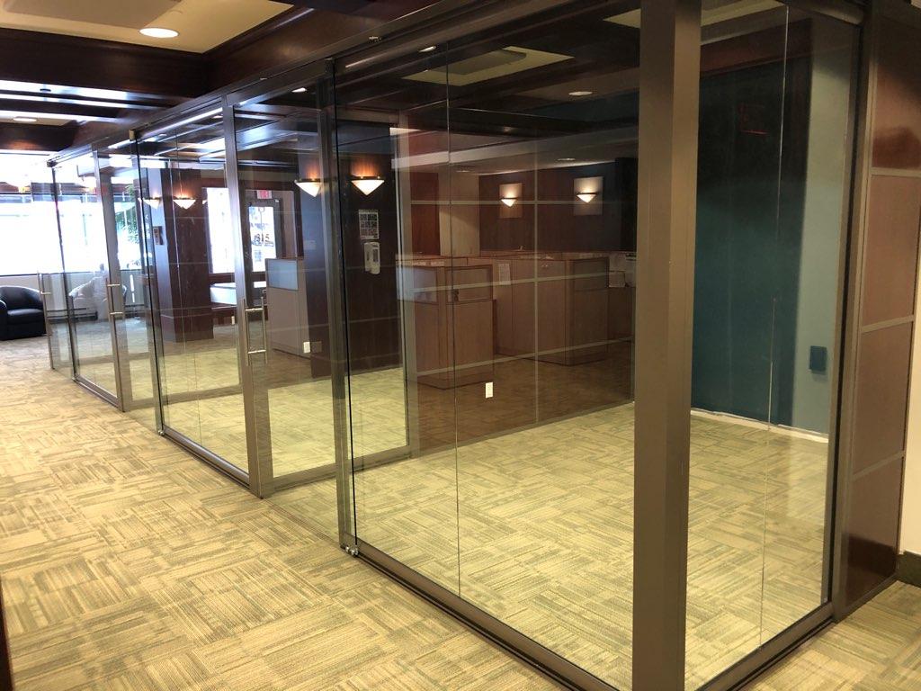 Country Bank Offices Architectural Glass Walls — photo 2